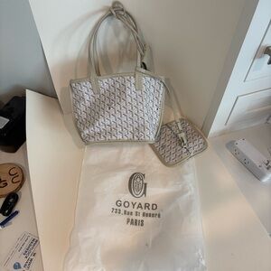 Goyard tote bag